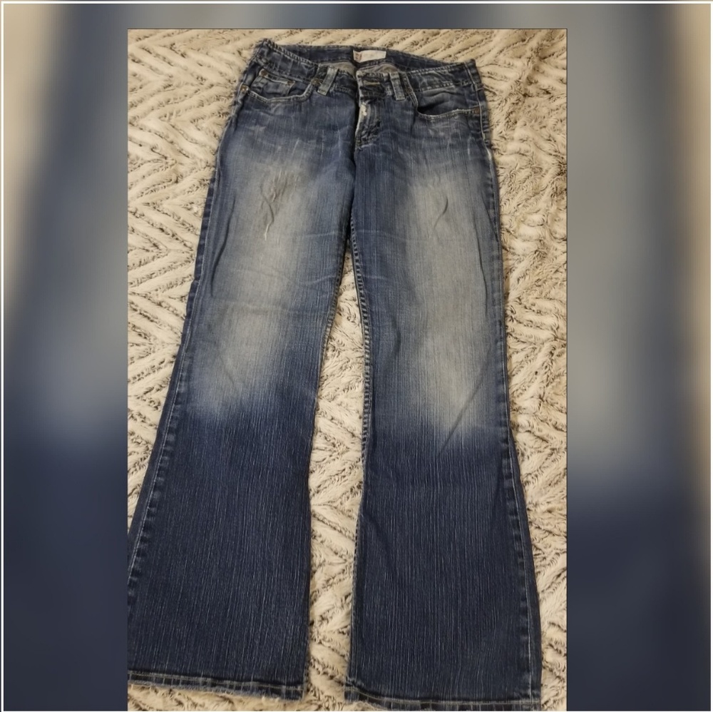 Buckle denim size 28